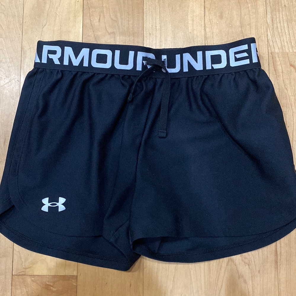 Under Armour girls shorts